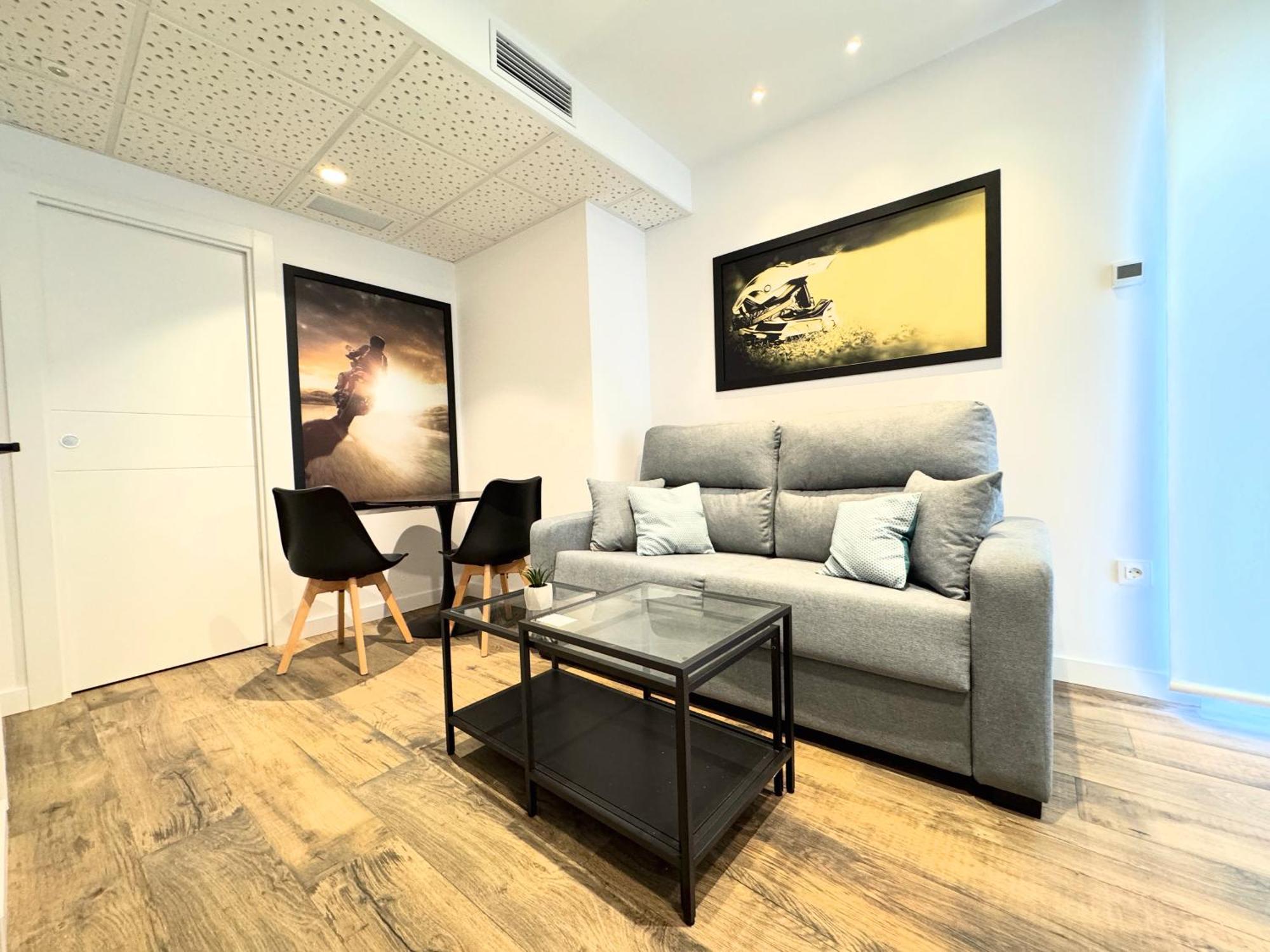 Apartamentos Turisticos Identia Sport León Εξωτερικό φωτογραφία